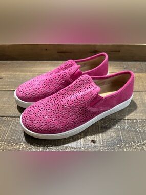 Jack Rogers Pink Suede Slip On Sneakers, women’s 6.5/5Y kids